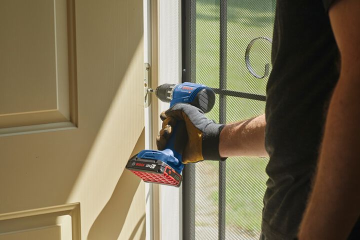 Bosch 18V 2 Ah 2-Tool Impact Driver and Drill Driver Combo Kit Reconditioned, large image number 8