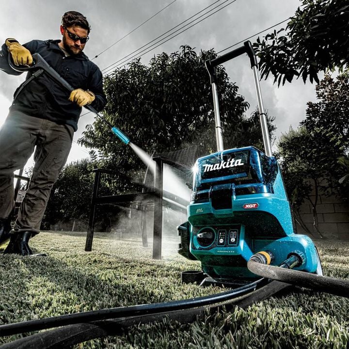 Makita 40V MAX XGT 1300 PSI 1.5 GPM Battery Powered Cold Water Pressure Washer with Variable Spray Wand Bare Tool, large image number 7