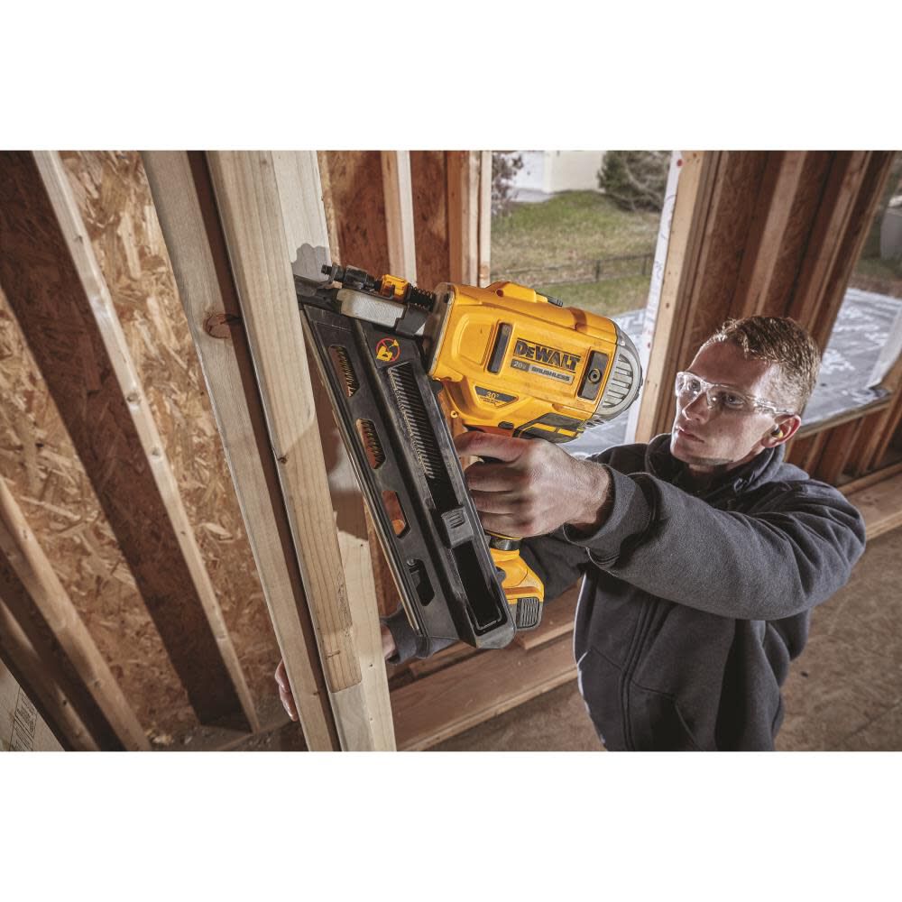 DEWALT 20V MAX XR Dual Speed Framing Nailer DCN692M1 Acme Tools
