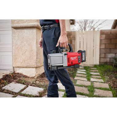 Milwaukee M18 FUEL 5 CFM Vacuum Pump Kit, large image number 8