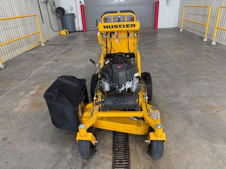 Hustler Surfer Pro 34 Inch Stand-On Zero-Turn Mower Used 2025, large image number 6