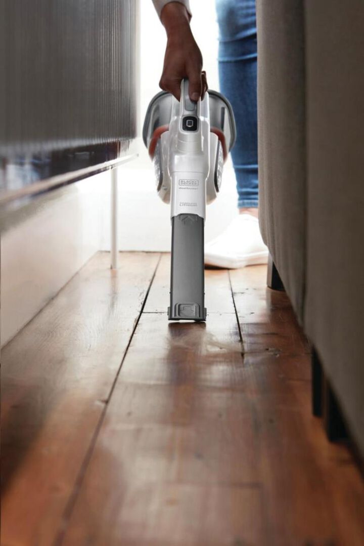 Black and Decker 12V Cordless Handheld Vacuum, large image number 15