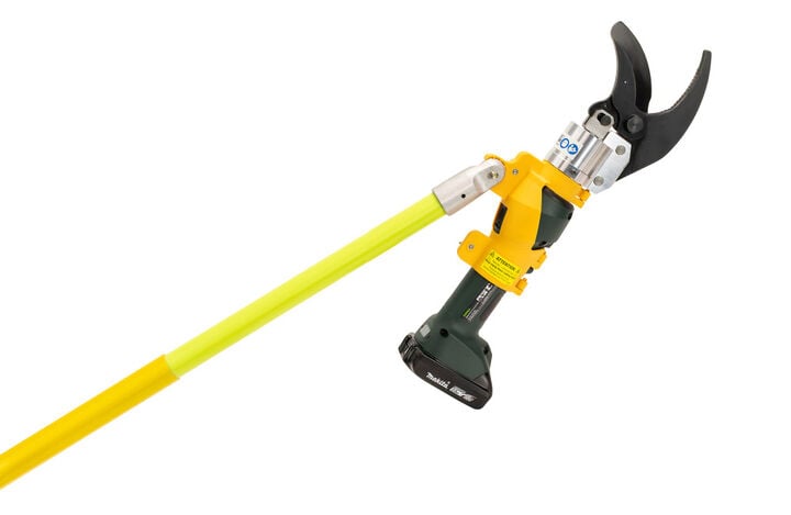 Greenlee Remote Battery Powered Pruner Kit with 120V Charger and 2 Batteries, large image number 2