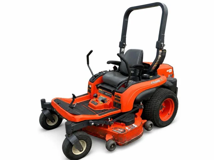 Kubota ZG222 48 Inch Gas Zero-Turn Lawn Mower Used 2016