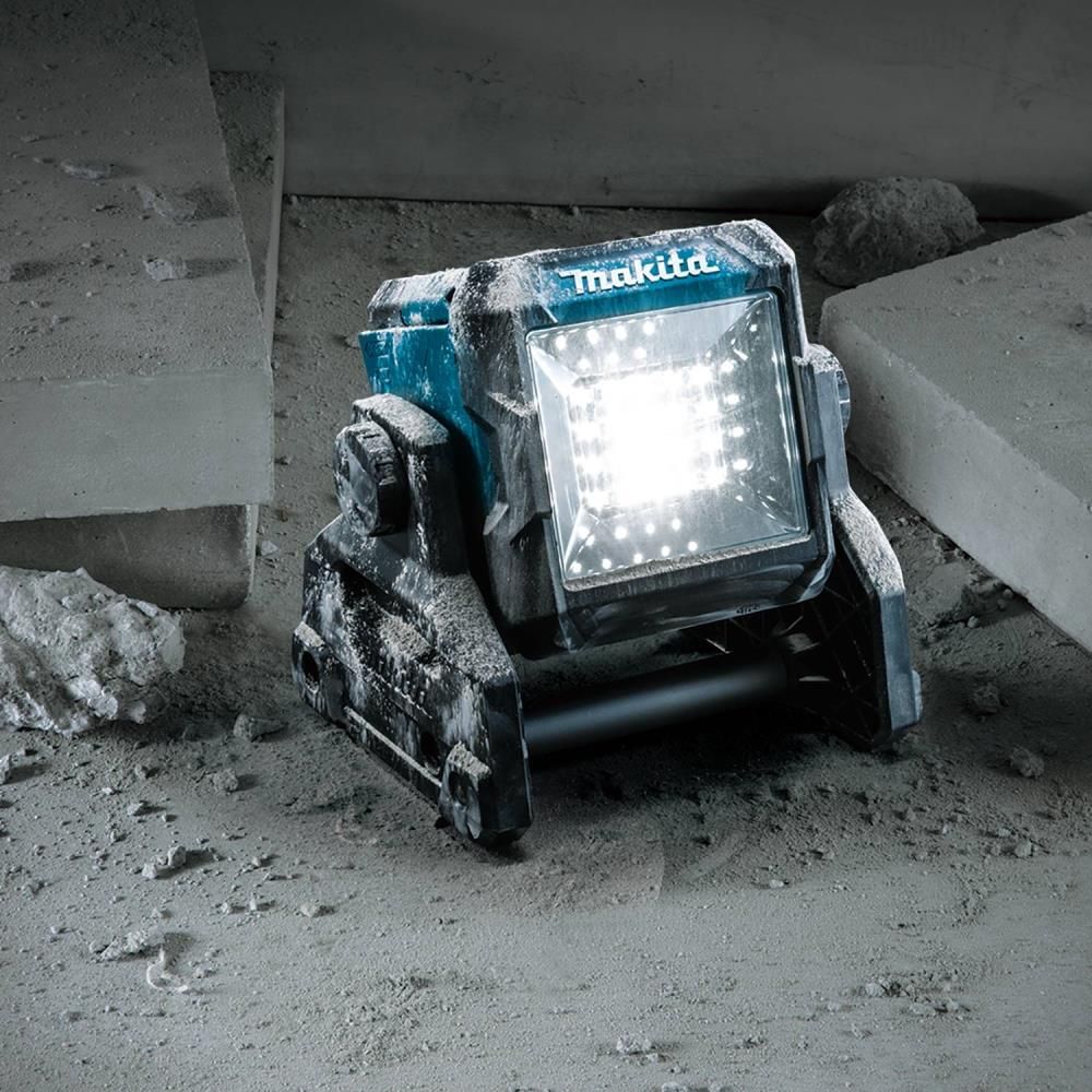 Makita Promotional 40V max XGT L.E.D. Work Light Cordless (Bare Tool), large image number 7