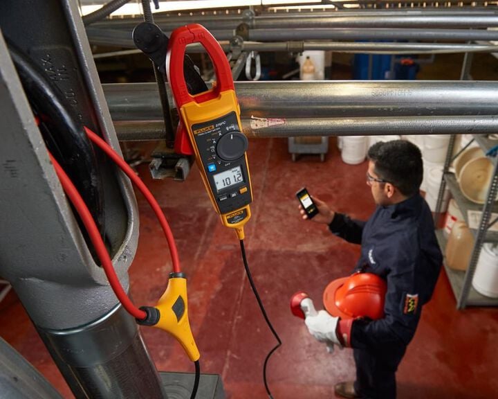 Fluke 376 FC True-RMS AC/DC Clamp Meter with iFlex, large image number 3