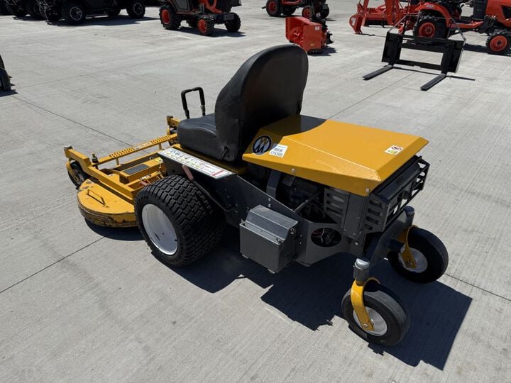 Walker B27i 48 Inch 26.5HP Zero-Turn Riding Mower Used 2021, large image number 6