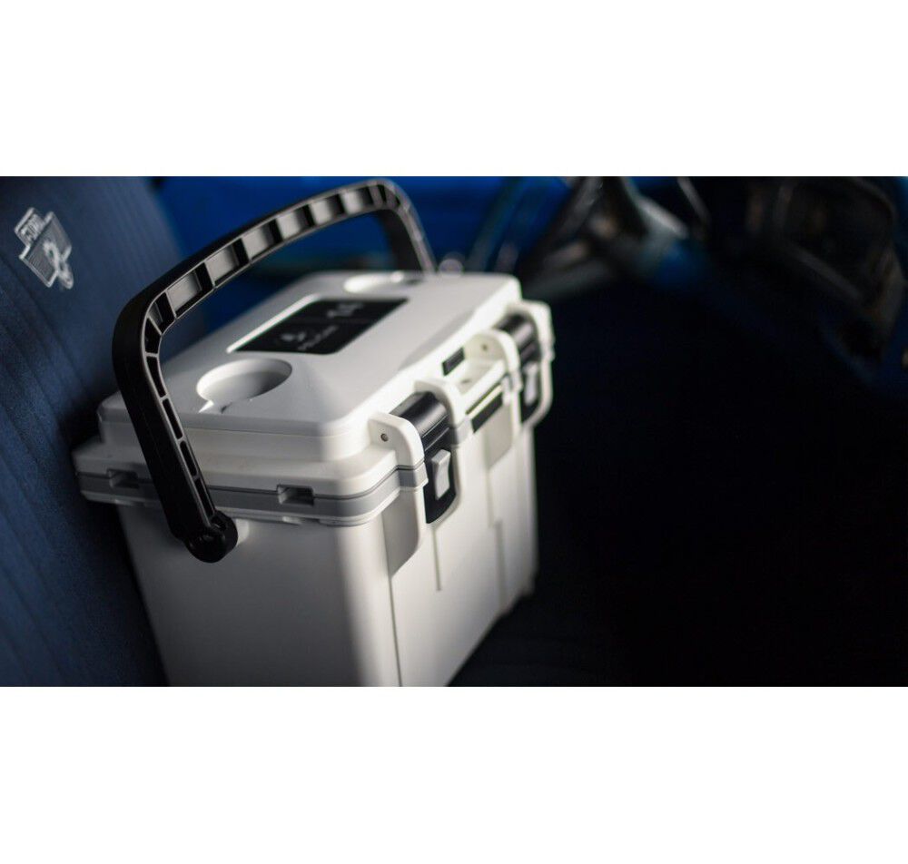 Pelican Polypropylene Personal Cooler with Handle, 14 Quarts, White and Gray, large image number 9