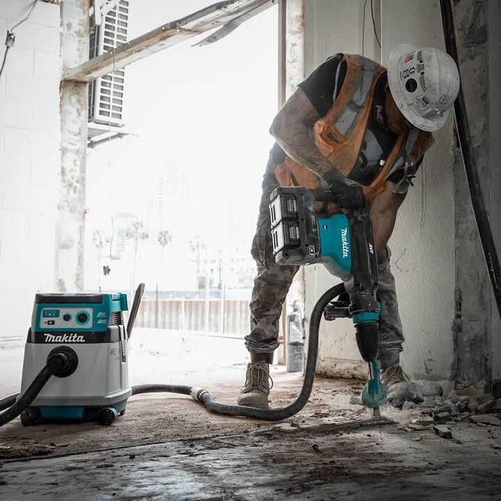Makita 40V max X2 (80V) XGT 28 lb AVT Demolition Hammer Kit, large image number 2