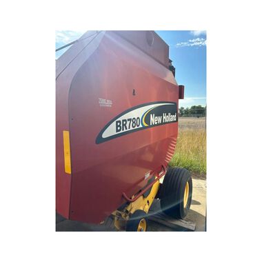 New Holland BR780 Bailer - Used 2004