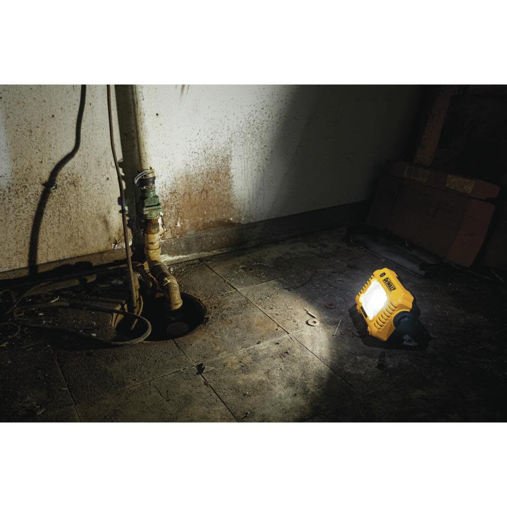 DEWALT 12V/20V MAX Compact Task Light (Bare Tool), large image number 5