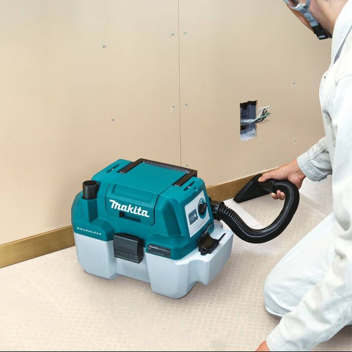 Makita 18V LXT 2 Gallon HEPA Portable Wet/Dry Dust Extractor/Vacuum Kit, large image number 8