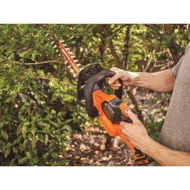 Black and Decker 20V MAX Lithium 22 in. POWERCUT Hedge Trimmer (LHT321), large image number 1