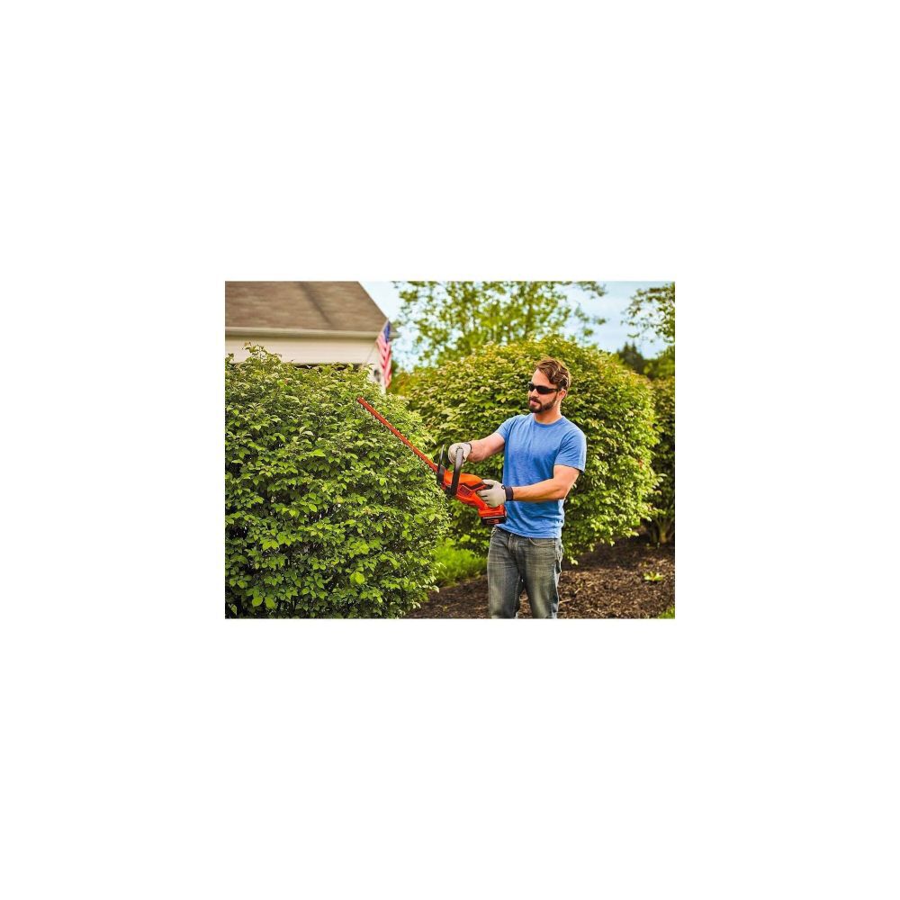 Black and Decker 40V Max 22 in Hedge Trimmer Kit LHT2240CFF Acme