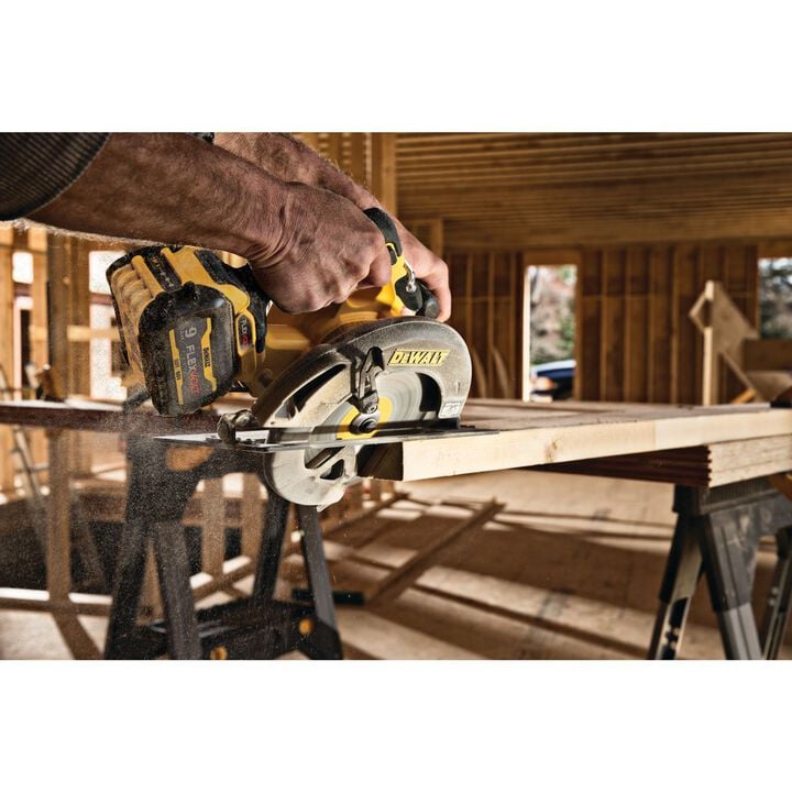 DEWALT 60V MAX 7-1/4 Inch Cordless Saw & 20/60V MAX Li-Ion Battery Bundle, large image number 8