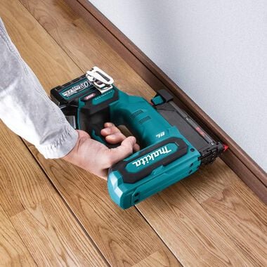 Makita 40V max XGT Pin Nailer Kit Brushless Cordless 23 Gauge 2.5Ah, large image number 11