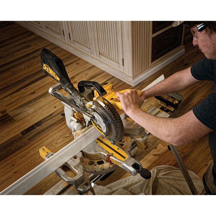 DEWALT 20V MAX Sliding Miter Saw Kit and Heavy Duty Work Stand Bundle, large image number 19