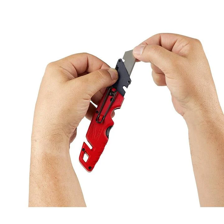 Milwaukee FASTBACK Folding Utility Knife with Blade Storage, large image number 7