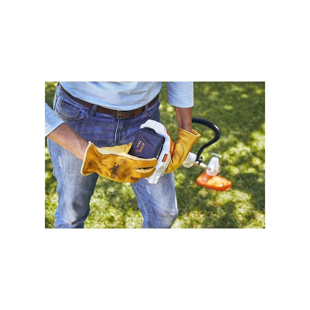 Stihl AK 20 36V 3.9Ah Lithium Ion Power Tool Battery Pack with Fuel Indicator, large image number 4