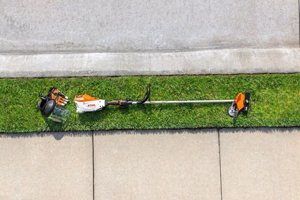 Stihl battery powered weed eater shop