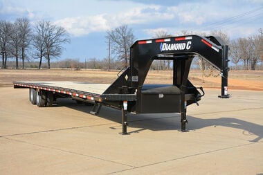 Diamond C 32 Ft. x 102 In. Tandem Dual Wheel Gooseneck Trailer with Max Ramps, large image number 1