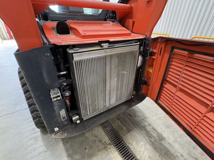Kubota SVL75-2HC Tracked Skid Steer Loader Used 2017, large image number 7
