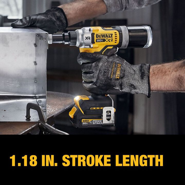 DEWALT 20V MAX XR Cordless 1/4 in Rivet Tool 5Ah Kit, large image number 6