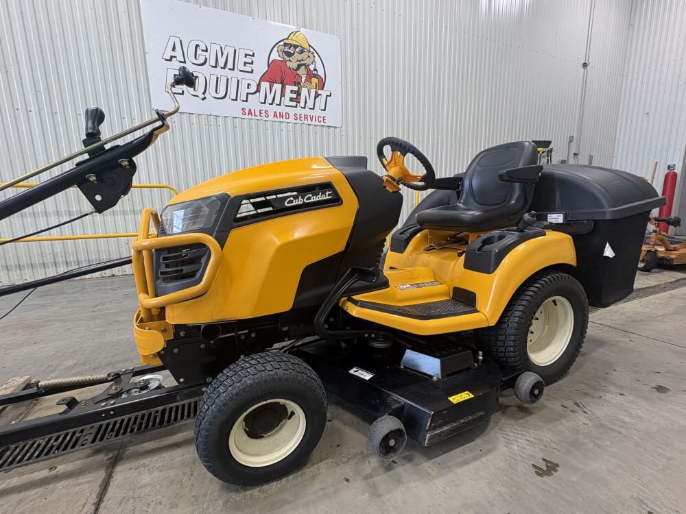 Cub Cadet XT3 GSX 48 Inch 25HP Riding Mower Used 2018, large image number 4