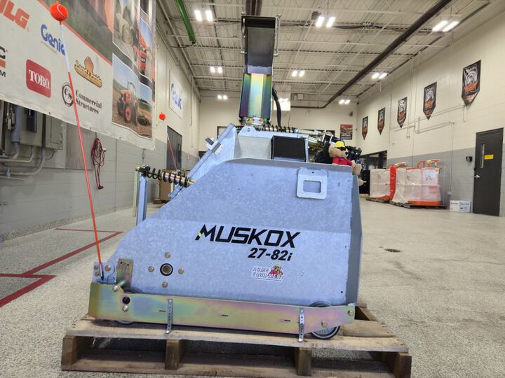 MUSKOX 82 Inch Inverted PTO Snow Blower, large image number 5