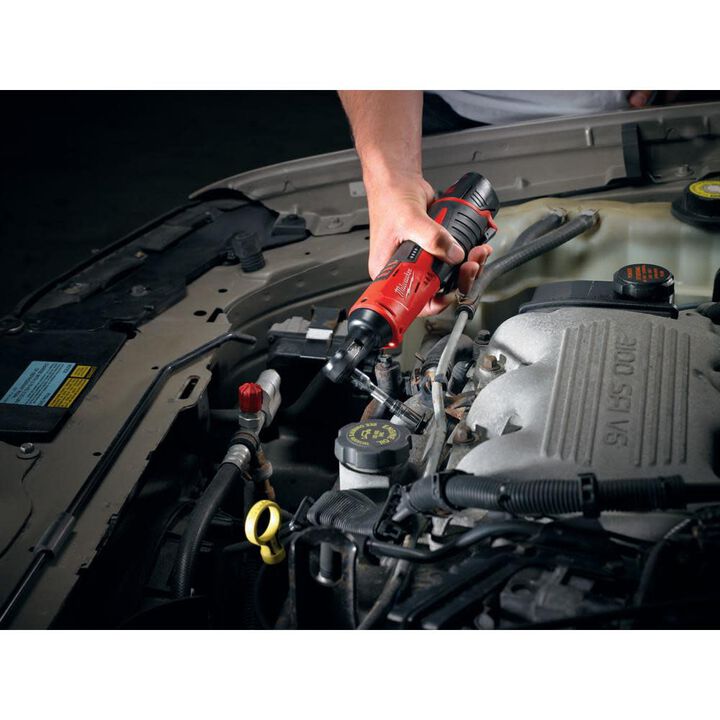 Milwaukee M12 Cordless 3/8 in. Ratchet Kit, large image number 5