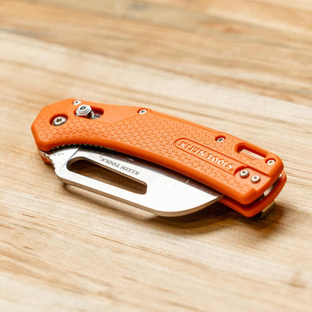 Klein Tools Cable Skinning Pocket Knife, large image number 3