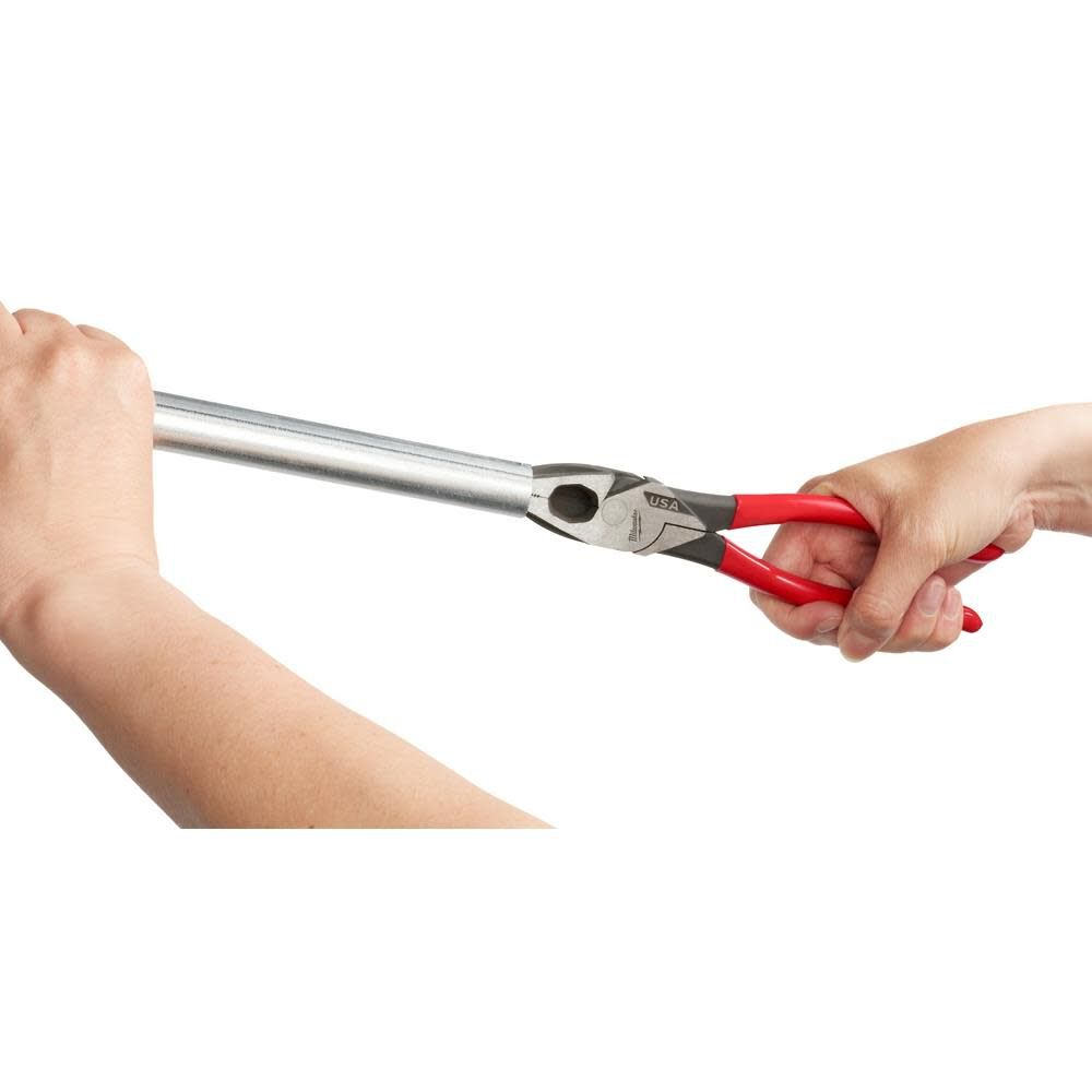 Milwaukee 9inch Linemans Dipped Grip Pliers (USA), large image number 9