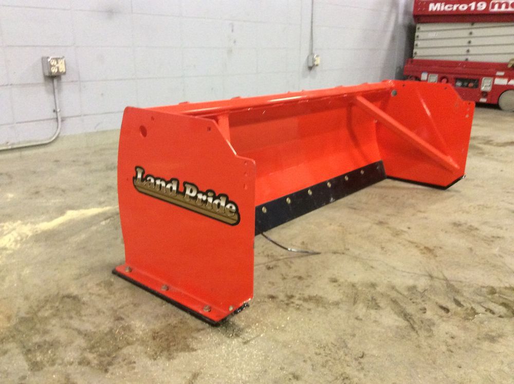 Land Pride SP0560 60 Inch SPL05 Series Loader Snow Pusher, large image number 6