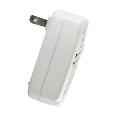 First Alert Carbon Monoxide Plug In Alarm with Battery Backup, large image number 1