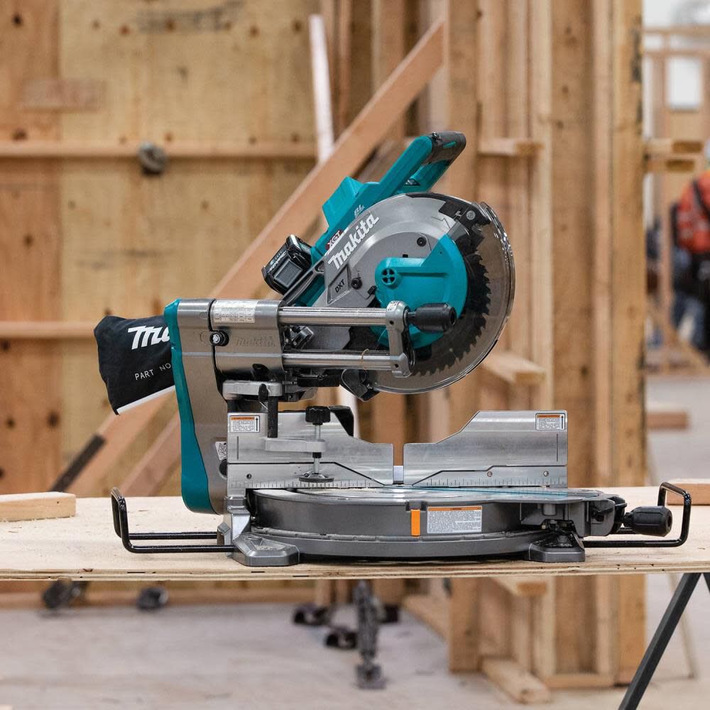 Makita double bevel sliding hot sale mitre saw