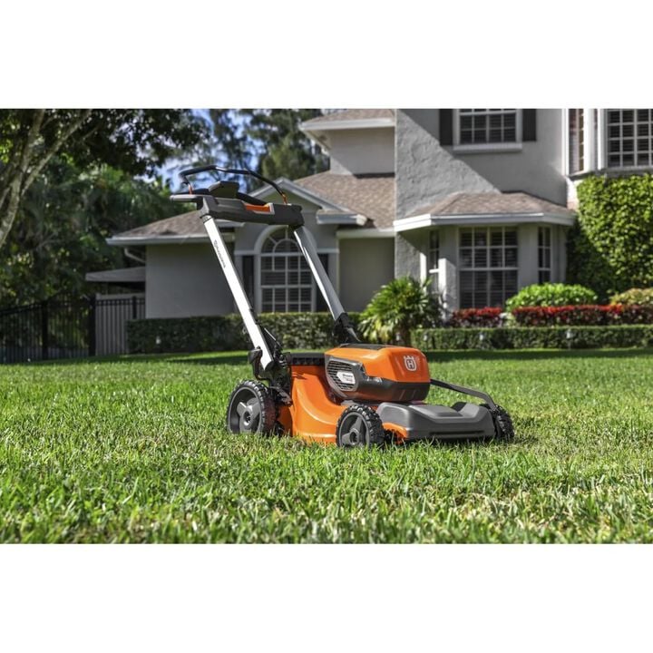 Husqvarna LE-322 21 in 40V Walk-Behind Lawn Mower with Battery & Charger, large image number 1