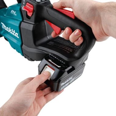 Makita 18V LXT Lithium-Ion Brushless Cordless 30in Hedge Trimmer Kit (5.0Ah), large image number 4