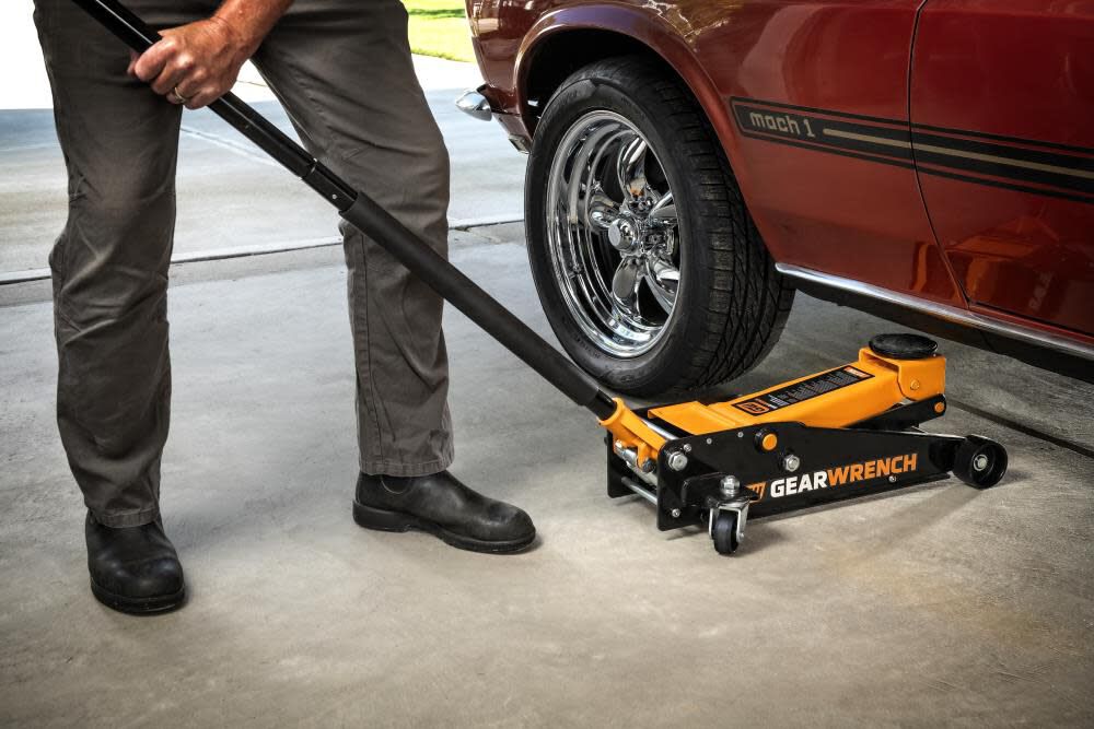 Gearwrench 3 Ton Heavy Duty Floor Jack Gwhdfj3t - Image 7