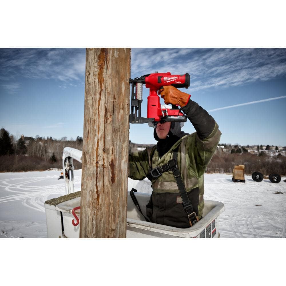 Milwaukee tacker m18 shop fuel