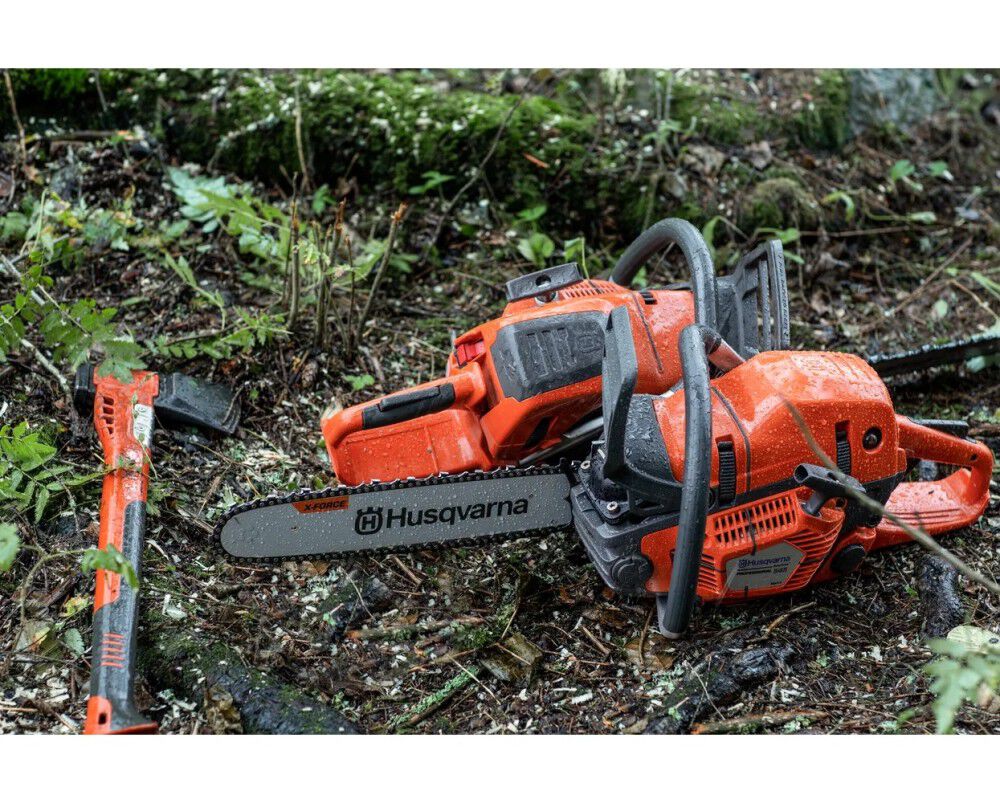 Husqvarna 545 Mark II 16 Inch Bar S35G Gas-Powered Chainsaw, large image number 3
