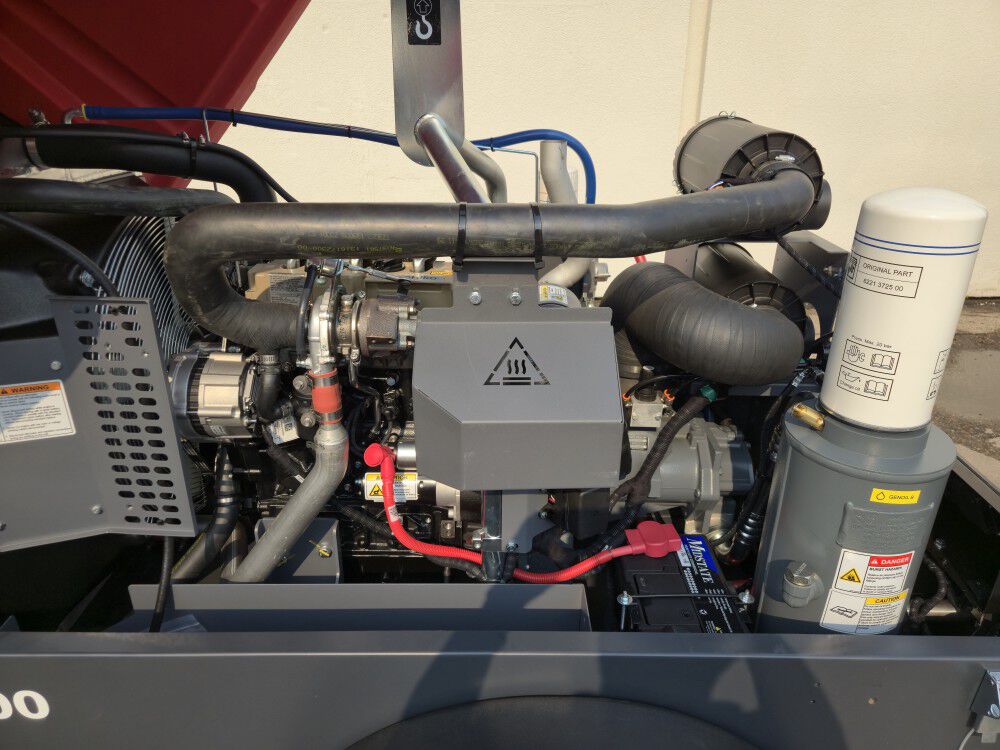 Chicago Pneumatic CPS185-100 100 PSI 185 CFM Towable Compressor with Hose Reel, large image number 9