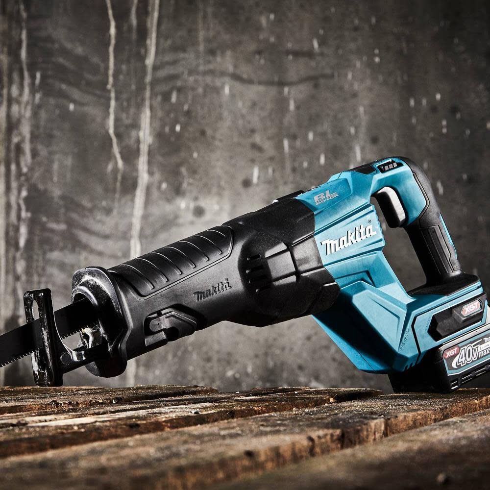 Makita XGT 40V max Reciprocating Saw Kit GRJ01M1 Acme Tools