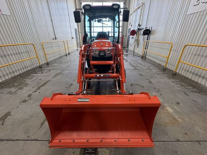 Kubota LX3310HSDC 30.8 HP Compact Utility Tractor 2021, large image number 1