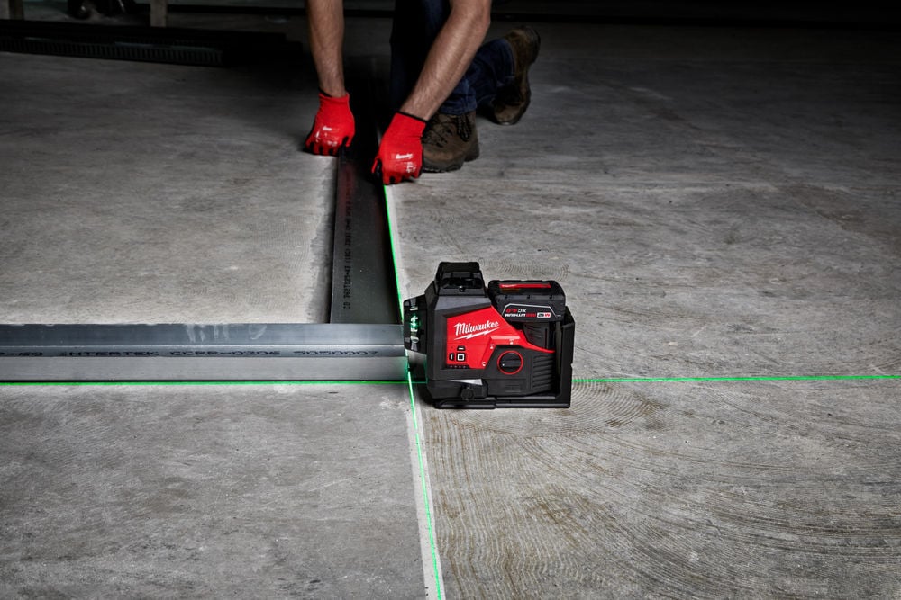 Milwaukee M12 Green 360-Degree 3-Plane Laser Kit, 165 Foot Laser Line Detector, 360 Laser Bracket, Laser Track Clip, PACKOUT Tool Box, & 72 Inch Laser Tripod, large image number 17