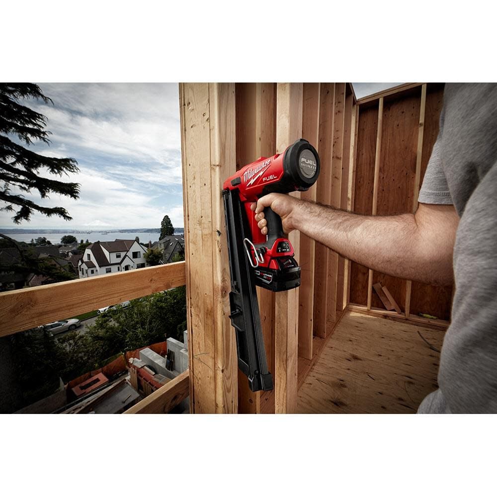 Milwaukee M18 FUEL 30 Degree Framing Nailer Kit 274521 Acme Tools