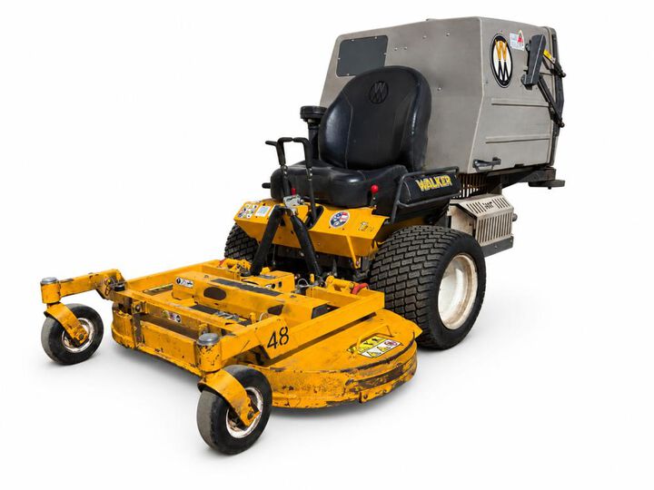 Walker T25I 48 Inch Front Mount Zero Turn Lawn Mower Used 2018