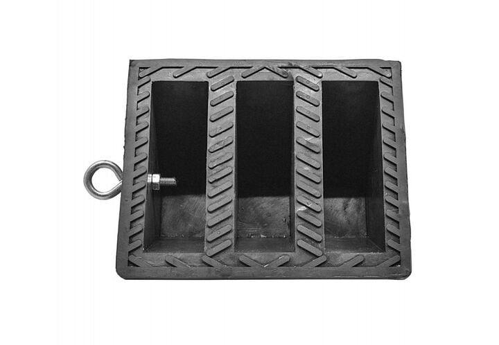 BluBird Rubber Pyramid Wheel Chock with Eye-Bolt, large image number 5