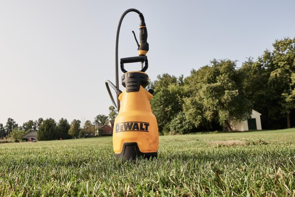 Professional shop garden sprayer
