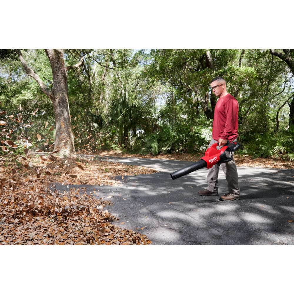 Milwaukee m18 blower store with battery and charger