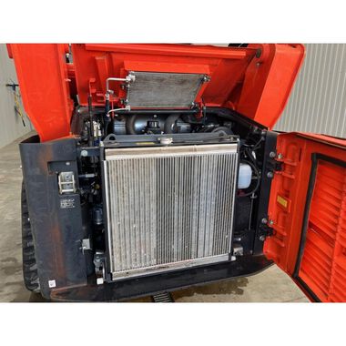 Kubota SVL97-2HFC 3769 cc Diesel Engine Compact Track Loader- 2021 Used, large image number 8